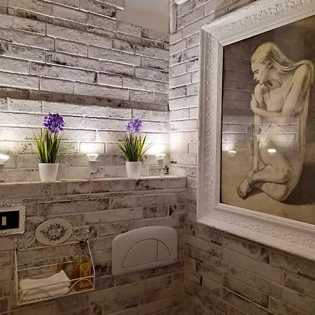 Luna Lombarda * سالو